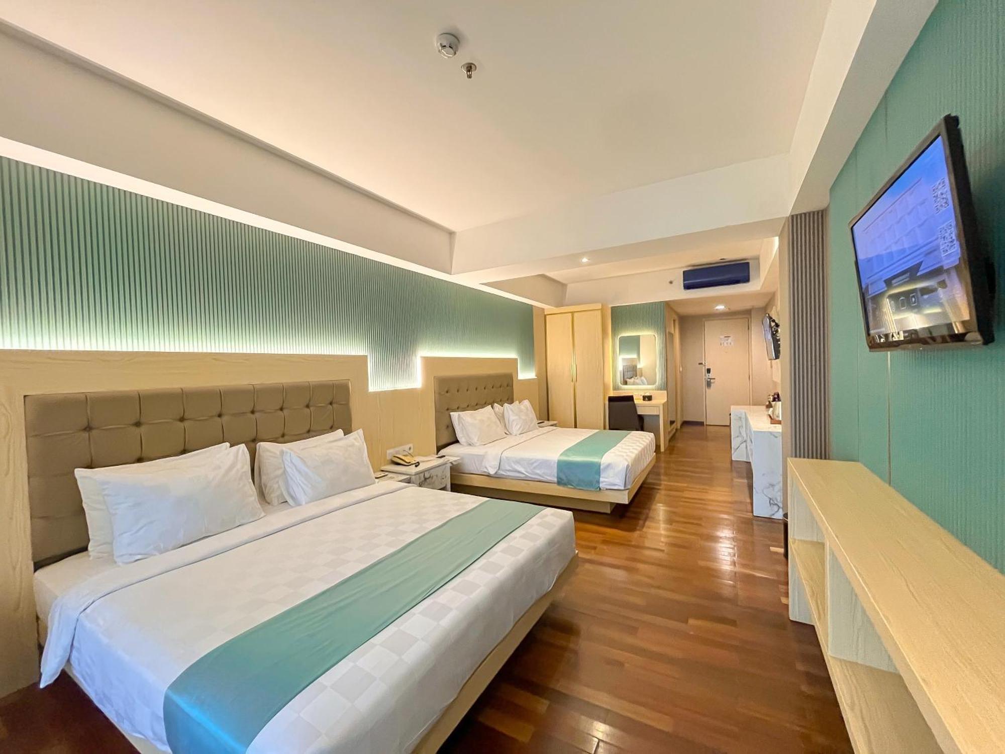 Luxury Malioboro Hotel Yogyakarta Bagian luar foto