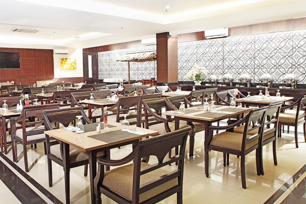 Luxury Malioboro Hotel Yogyakarta Bagian luar foto