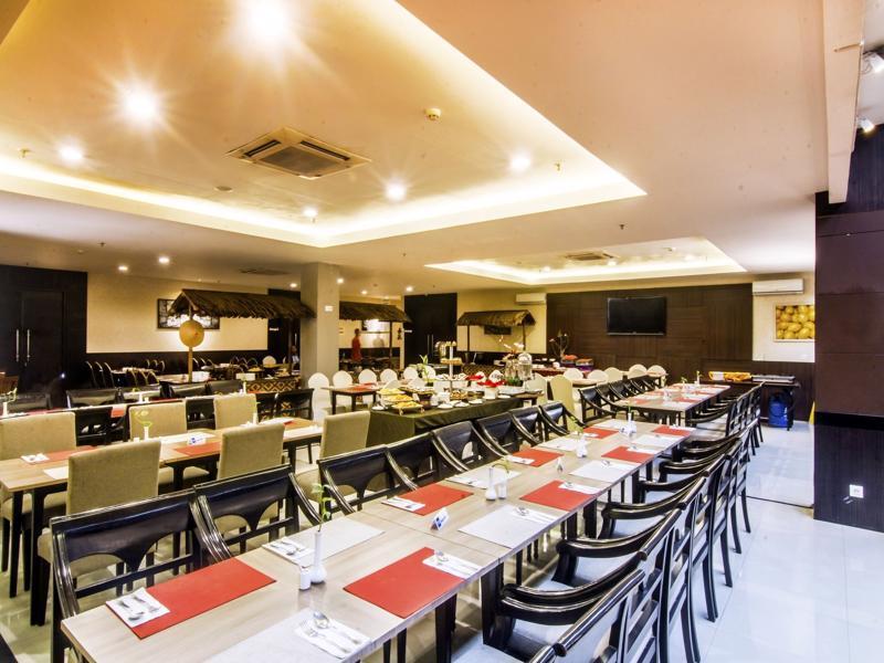 Luxury Malioboro Hotel Yogyakarta Bagian luar foto