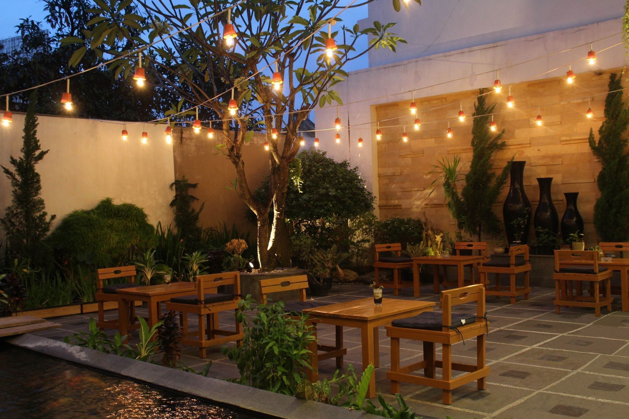 Luxury Malioboro Hotel Yogyakarta Bagian luar foto