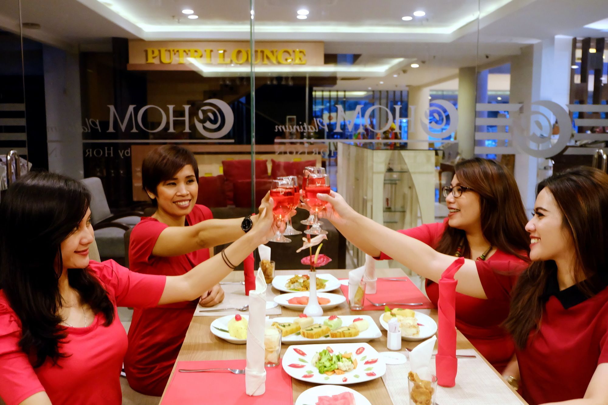 Luxury Malioboro Hotel Yogyakarta Bagian luar foto